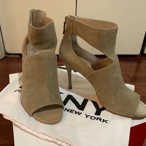 DKNY Lucia Booties peep toe heel